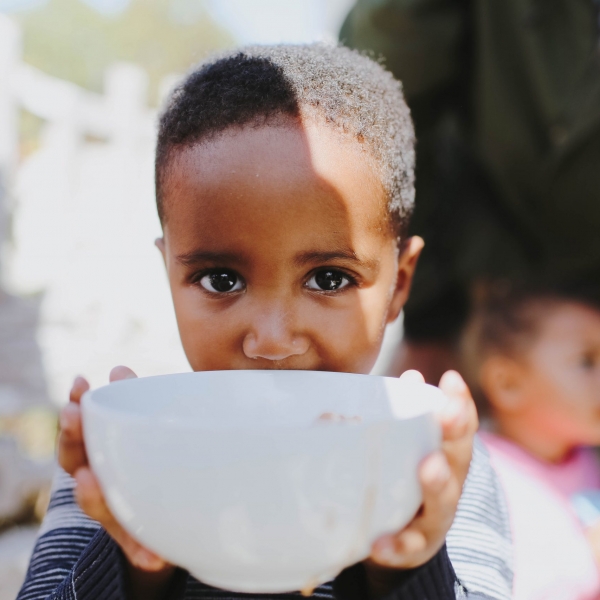 Feeding Programmes – Poor communities – Breadline Africa